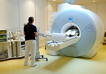 MRI Technologist Image