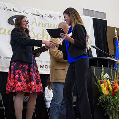 ceremony honors scholarship recipients